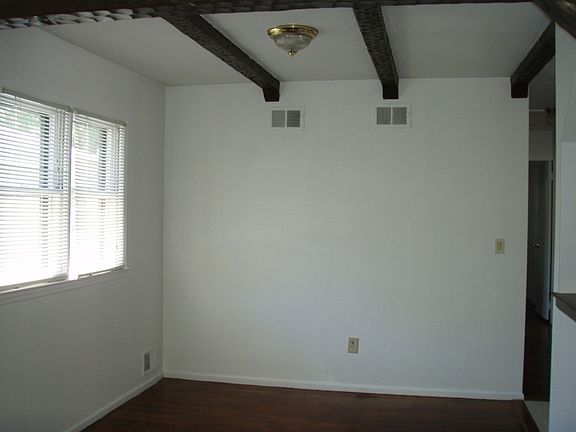 2nd floor diningroom