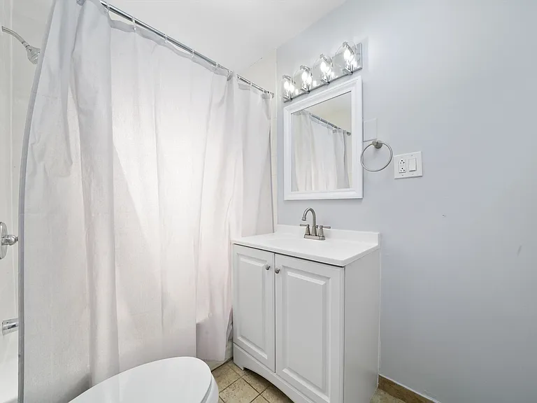 420 Prospect Blvd #1N — Photo 5