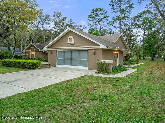 2nd image of 18699 Autumn Lake Blvd