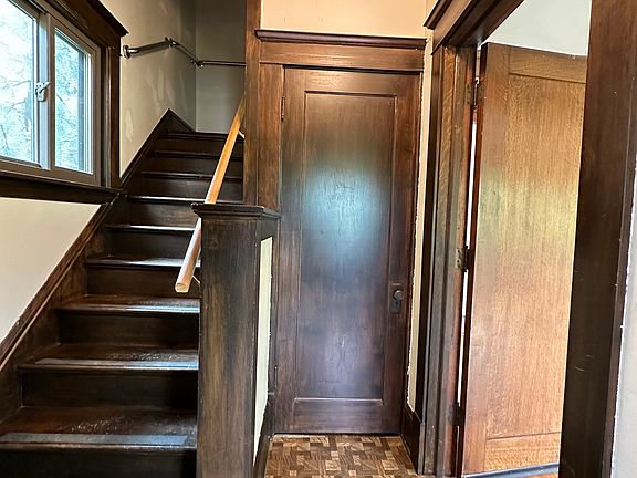 5th image of 2815 W 44th St #2