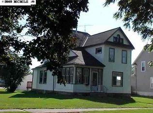 465 Bush Ave, Garner, IA 50438