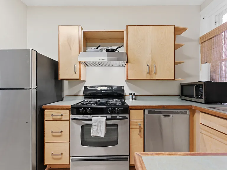 2213 Jane St #1 — Photo 13