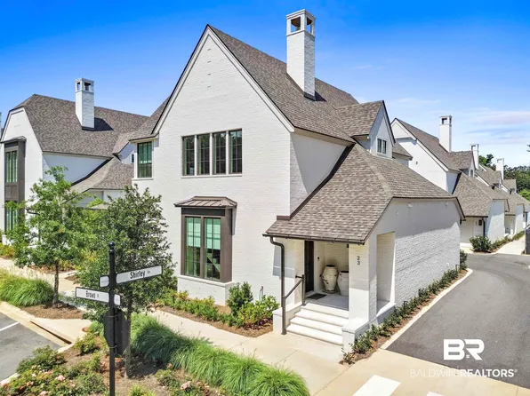 23 Shirley Ln, Fairhope, AL 36532