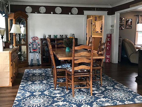 4th image of 118 Jennings Ave