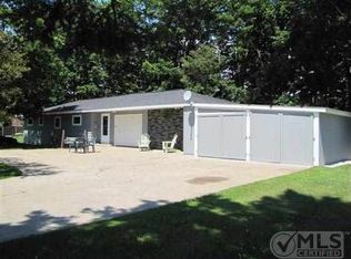 4582 K Rd, Bark River, MI 49807