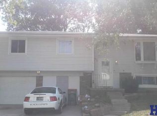 2711 Jane Ln, Lincoln, NE 68516
