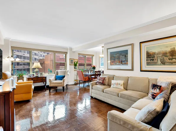 415 East 52nd Street 7DC image 1 of 15