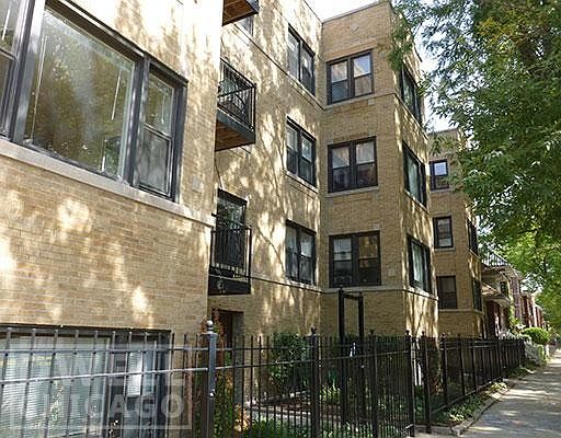 5th image of 3352 W Wilson Ave APT 1E