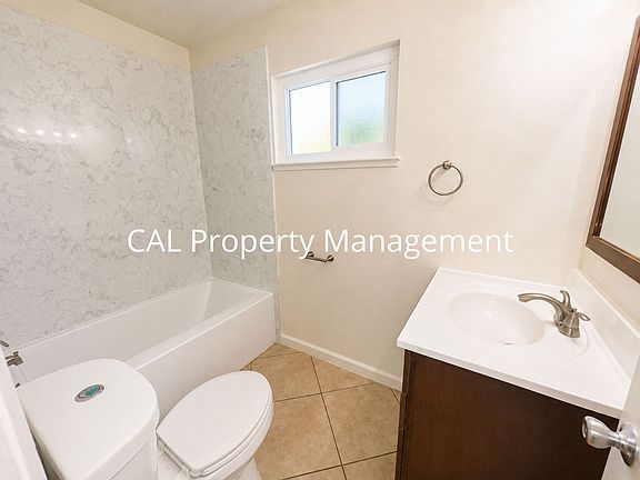 5th image of 918 Illinois Ave #16