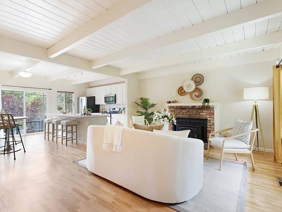 853 Old San Jose Rd