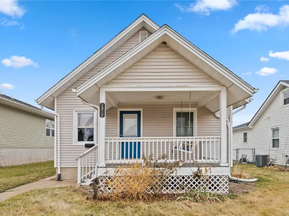 1312 8th St NW, Cedar Rapids, IA 52405