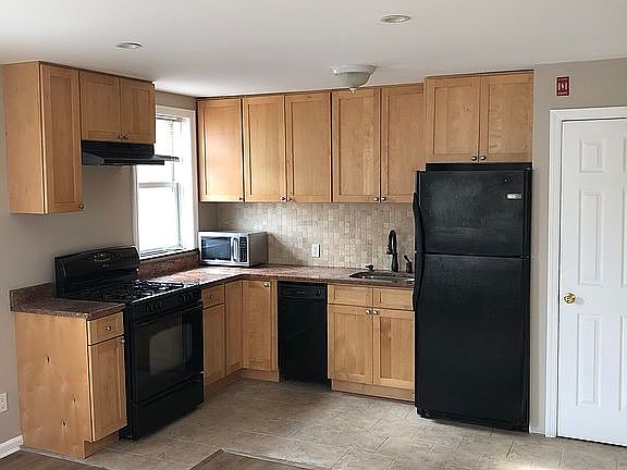 2nd image of 175 Beach 113th St