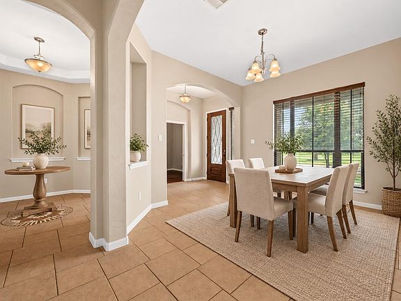 3rd image of 20101 Chayton Cir