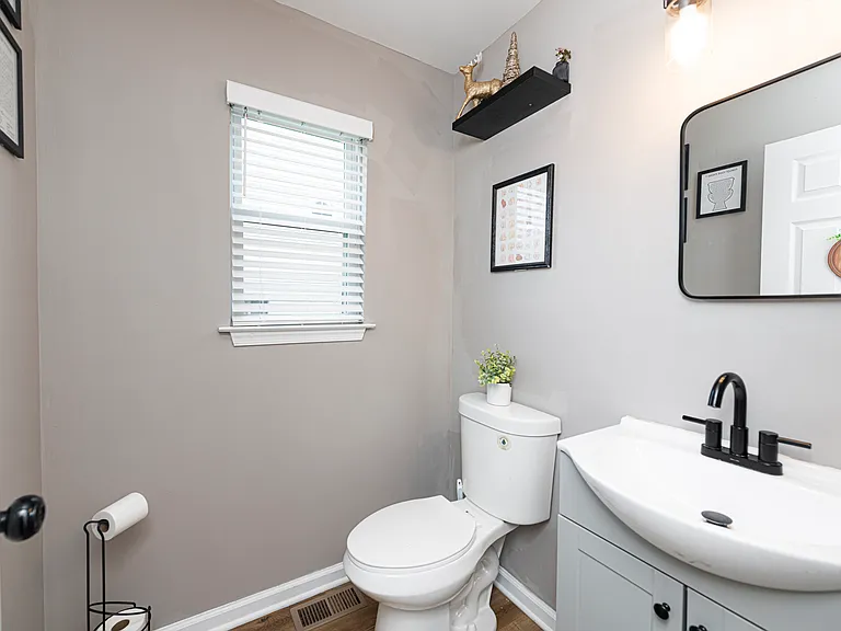 Powder room