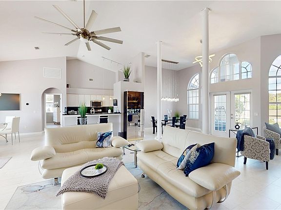 2nd image of 120 SE 13th Ave