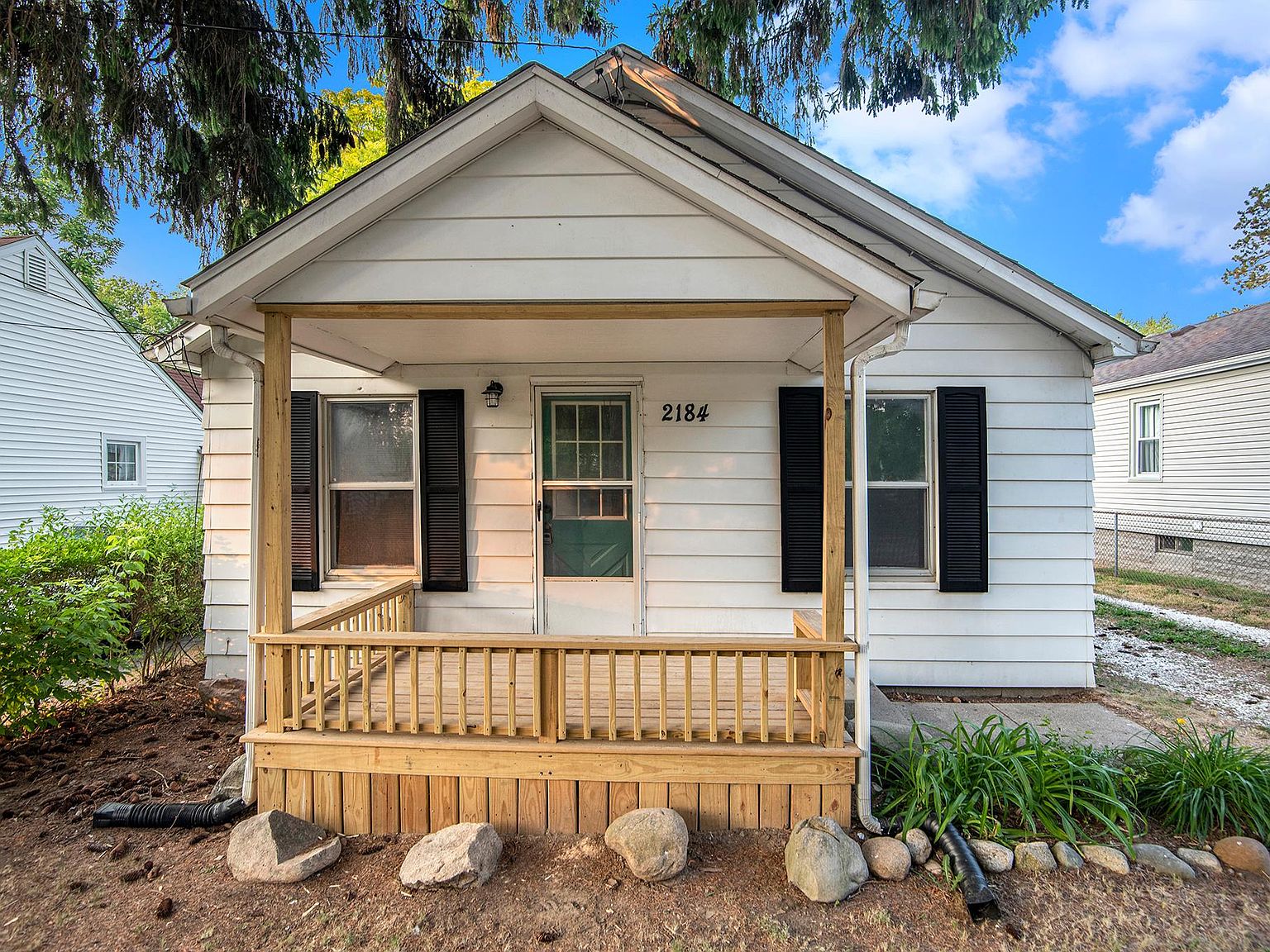 2184 E Whittemore Ave, Burton, MI 48529 Zillow