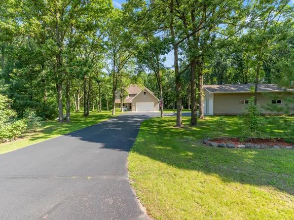16068 Wooddale Dr, Little Falls, MN 56345