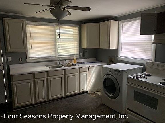 3rd image of 110 W Harrison Ave