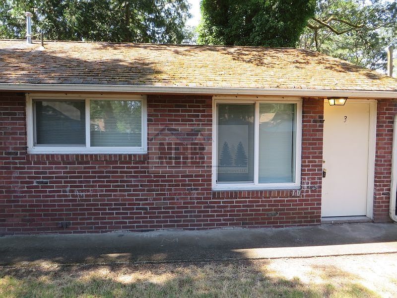 1st image of 14420 Grant Ave SW APT 3