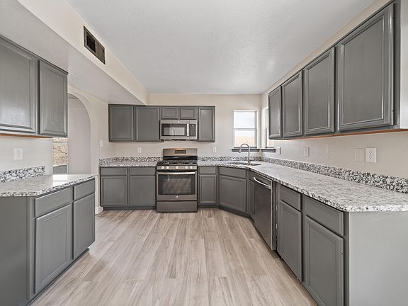 3rd image of 9556 Robert Holt Dr