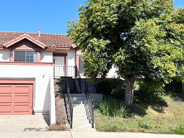 4611 Telescope Ave
