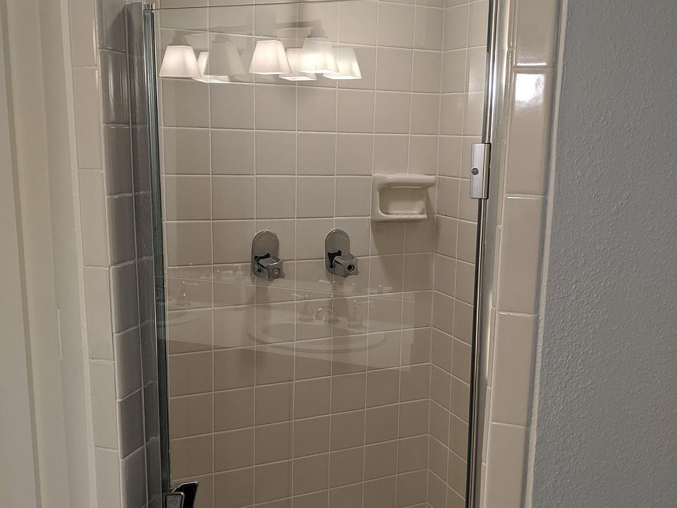 1st image of 350 N Detroit St APT 212