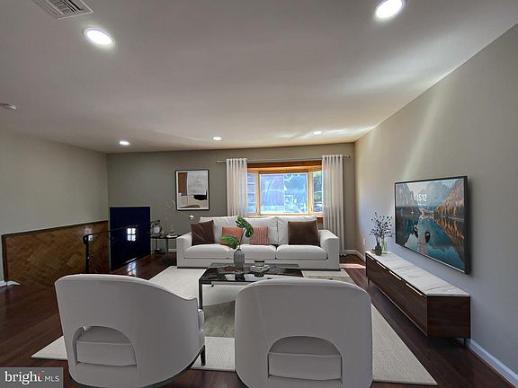 2nd image of 7229 Shearwater Pl