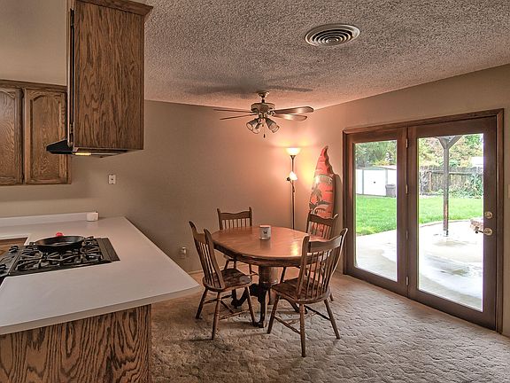 4th image of 6584 Paso Dr
