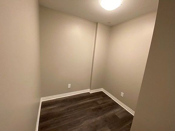 5th image of 95 Dundas St W #5