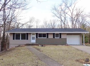 5743 N Renwood Ave, Peoria, IL