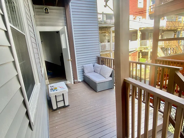 470 E 7th St #1 — Photo 11