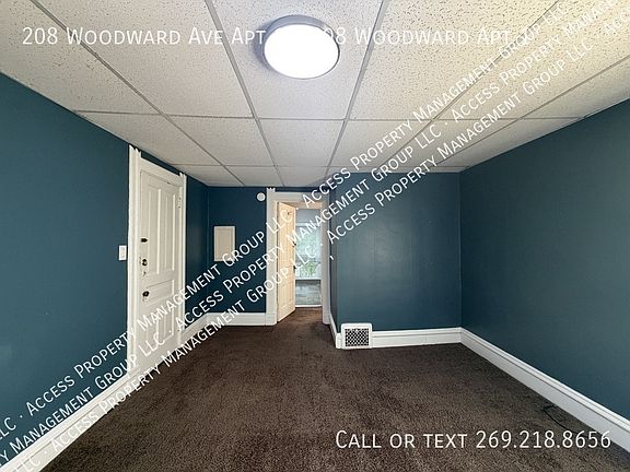 2nd image of 208 Woodward Ave APT 1
