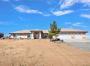 6070 Lassen Rd, Oak Hills, CA 92344