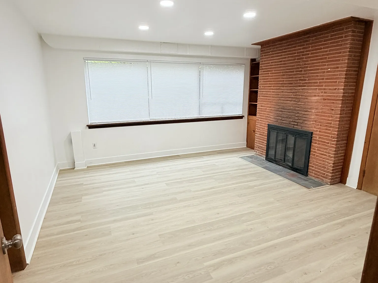 3 bed, 1700 sqft, $4,000 — Photo 4