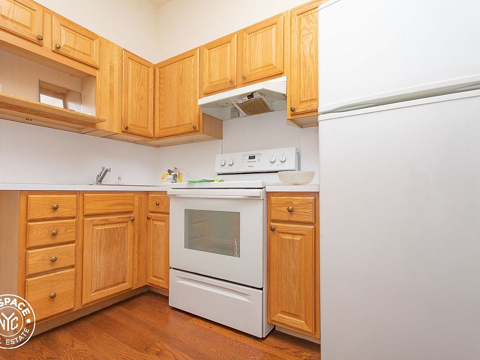 1st image of 23 Park St APT 5