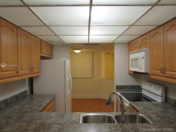 2nd image of 8740 NW 40th St #A202