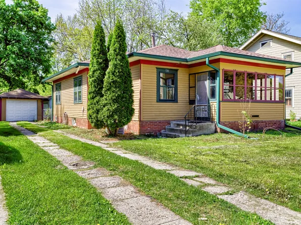 720 10th St, Ames, IA 50010