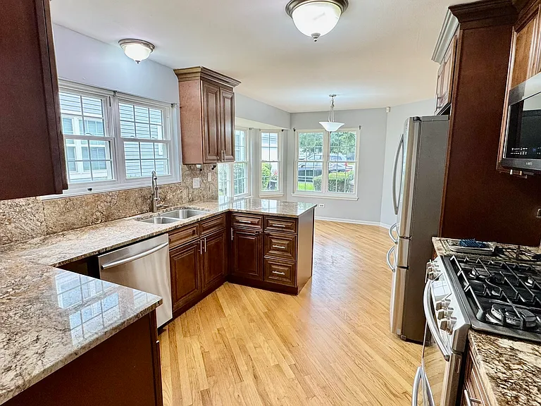 914 Sweetflower Dr — Photo 10
