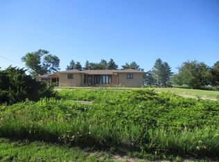 871 W 2nd St, Gordon, NE 69343