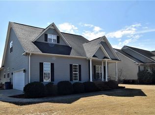 125 Brown Acres, Guntersville, AL 35976