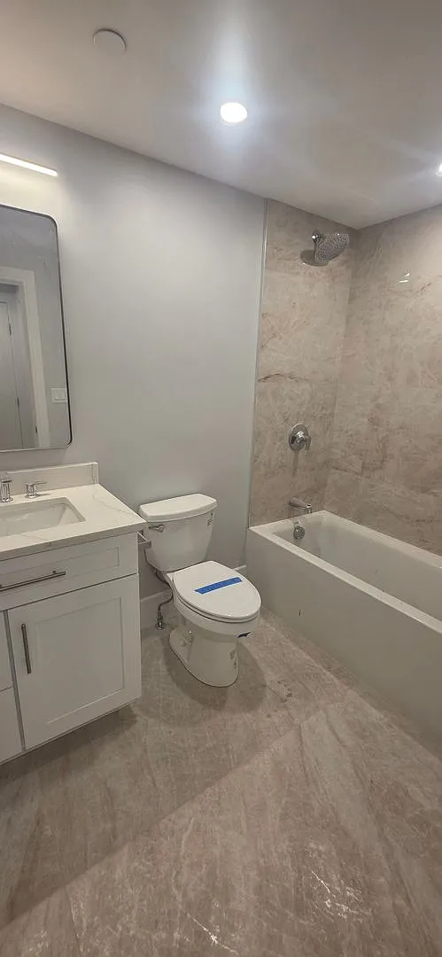 Get $1,000 On Closing! No Fee! No Lmr Upfront! Brand New Luxury Construction, Laundry In Unit, Pa... — Photo 4