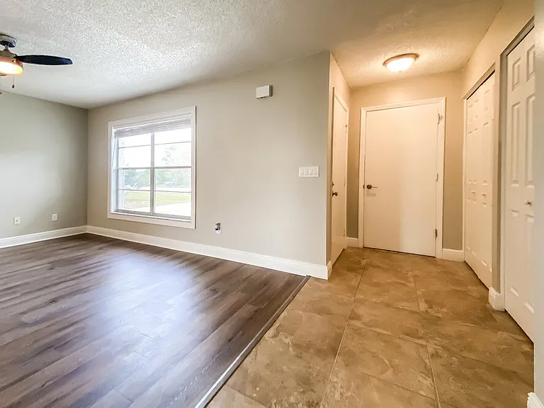 4459 Springwood Rd — Photo 3