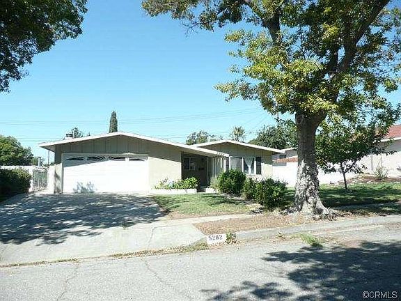 4th image of 5282 Yosemite Dr