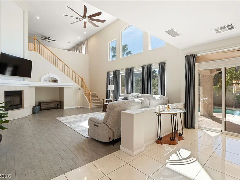 8929 Glenistar Gate Ave — Photo 18