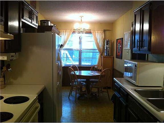4th image of 5775 Pinola Ave