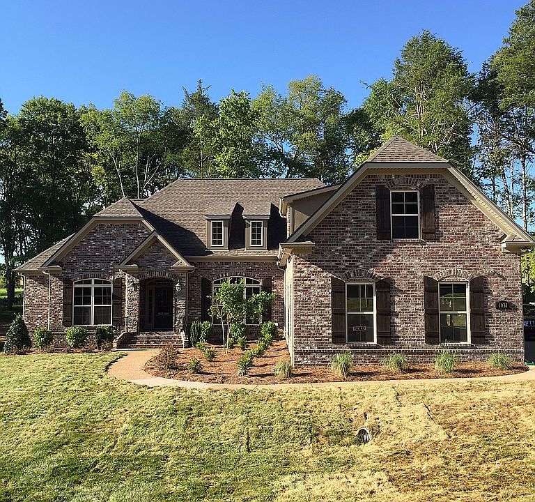 2nd image of 1031 Brittain Ln