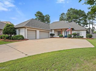 128 Grayhawk Pkwy, Madison, MS 39110