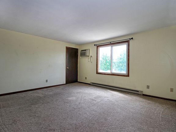 4th image of 359 Heritage Dr