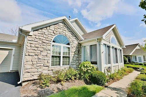 2nd image of 1584 Turnberry Village Dr