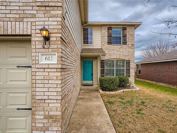 3rd image of 612 Copper Ct